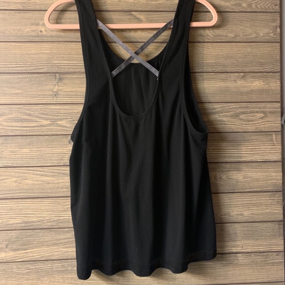 Inspired Hearts fitness top - Picture 2 of 3